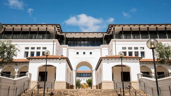 新加坡莱佛士音乐学院优势