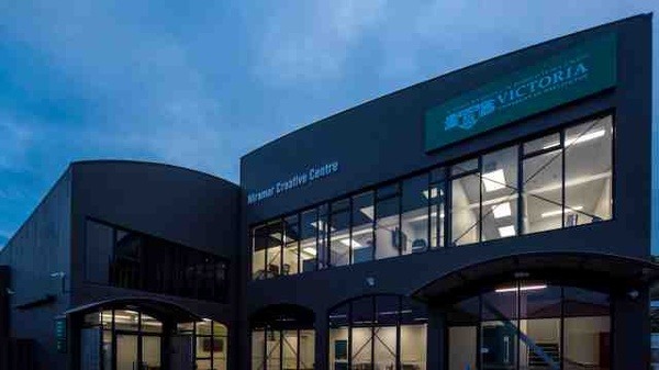 值得吗？深度解析新加坡莱佛士音乐学院的优势与挑战终极指南