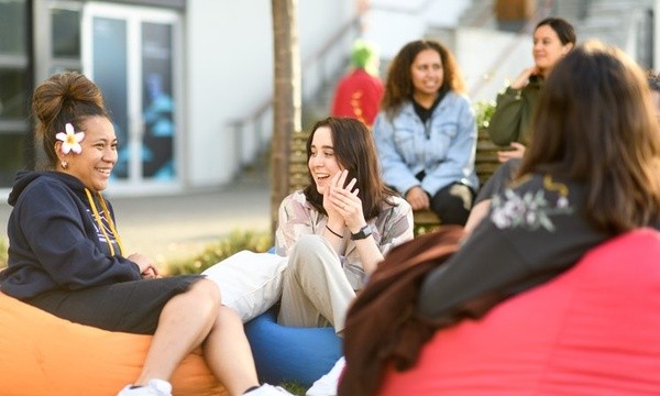 招生要求揭秘：如何顺利进入新加坡莱佛士音乐学院？